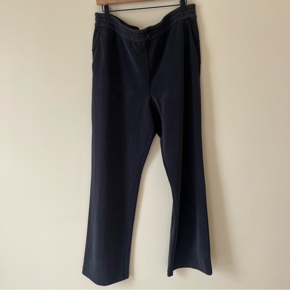 Lululemon Softstreme High-Rise Pant Black Size 14 W5EGTS